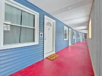 The Blue Anchor at Houghton Lake Hotels in Roscommon County