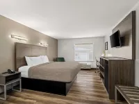 Quality Inn & Suites Biloxi - Ocean Springs Hotels in Latimer