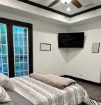 Modern Farmhouse 3-bedroom home, Luxury Master Hotels in der Nähe von Desoto Christian Curch