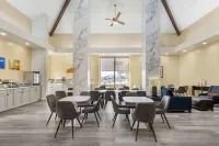 Comfort Inn & Suites Near Fallon Naval Air Station Hotels in Fallon