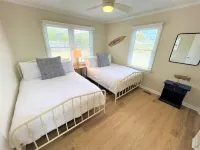 2 BR steps from beach access, dog-friendly NO FEE!