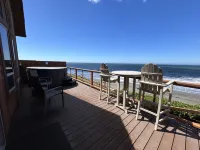 Oceanfront Cabin 9 with Jacuzzi &  Awesome Views Hotels in Smith River