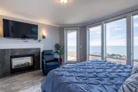 Whale Watching and Cozy Fireplace - Stunning Oceanfront Retreat
