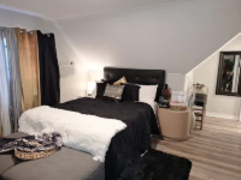 St. Paul Fry Street Tower #3 Hotels in 