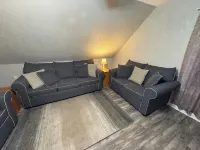 900 Sq Ft Downtown 1 Bedroom Apt, Close to Shopping, Honeywell, Eagles, Sleeps 5