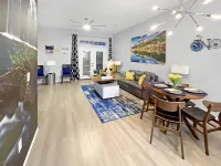 Cozy Gas Fire Pit and Modern Open Space - Charming Retreat Hotels in Springdale