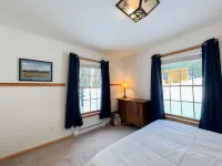 Lakefront Log Cabin with Incredible Views - Tranquil Retreat Hotel di Fryeburg
