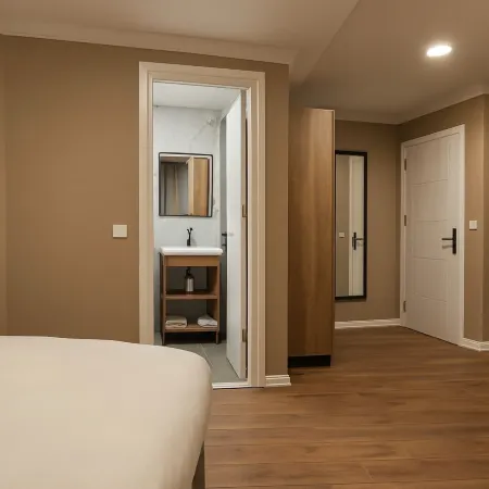 ERSA HOTEL Отели рядом с достопримечательностью «Пристань для яхт Виапорт»