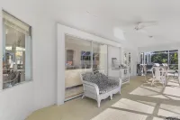 Sparkling Pool and Lush Backyard Oasis - Charming Vacation Retreat Hotels in North Port