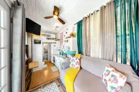 Vibrant Tiny Home with High-Speed WiFi, Full Kitchen, and Expansive Outdoor Area Hotels near Camp Fimfo Texas Hill Country