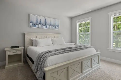 Spacious Townhome with Year-Round Pool and Hot Tub - Inviting Retreat