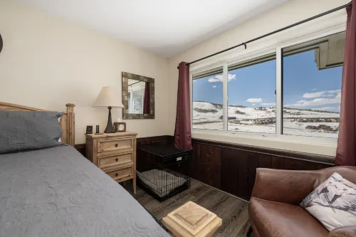 Ski-in/Ski-Out Access and Loft Space - Inviting Family Retreat Hotel a Granby