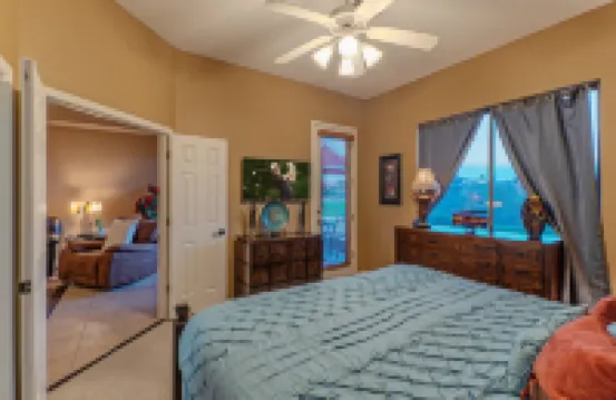 Stunning Golf Course Views and Heated Community Pool - Elegant Retreat