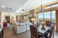 Westgate Penthouse, Wrap Around Deck, Private Hot Tub, Mountain Views, Multiple Pools, Tennis, Spa - 2-Star