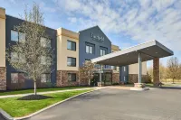 Fairfield Inn and Suites Rochester East Hôtels à : 