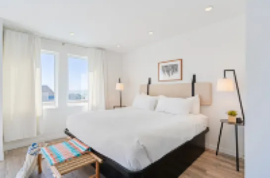 Coastal Oasis with Communal Firepit and Lush Lounge - Charming Retreat