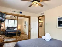 Pine Ridge Lodge | Your Private Mountain Oasis Hotels in Navajo County