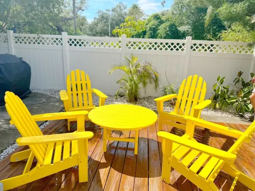 The blue jays nest; a  3-bedroom house with WiFi, AC in marvelous Dunedin