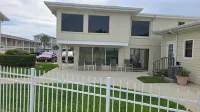 DIRECTLY ON THE OCEAN!!! DIRECTLY ON THE POOL!!!   2nd Floor #28  could sleep 10