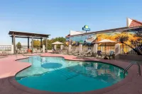 Days Inn by Wyndham Memphis at Graceland - Pet friendly