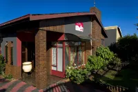 Nthateng Bed and Breakfast Tourism Hotels in Soweto