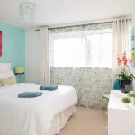 Sunny Modern Nr Beach Village w Parking