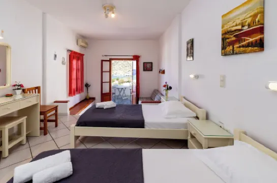 Froudi Rooms