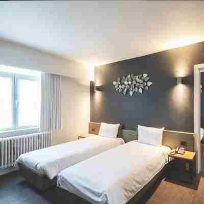 Hotel Cortina Rooms