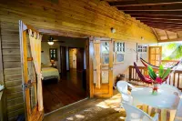 Posada Arco Iris, West End Hotels in West End