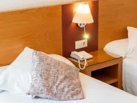 Hotel Amic Colon Các khách sạn gần Quảng trường Placa Major