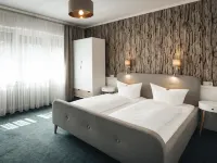 Hotel Freihof am Roland Hotels near Cranz