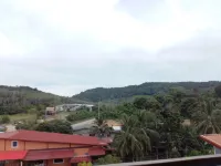 The Wings Boutique Hotels Krabi Ko Lanta - pemandangan pegunungan