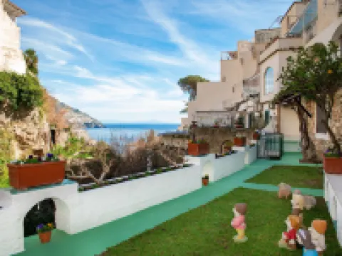 กาซากวาดาโญ โรงแรมในโพสิตาโน่