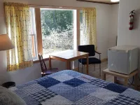 Miners Bay Lodge Hotels in Haliburton County