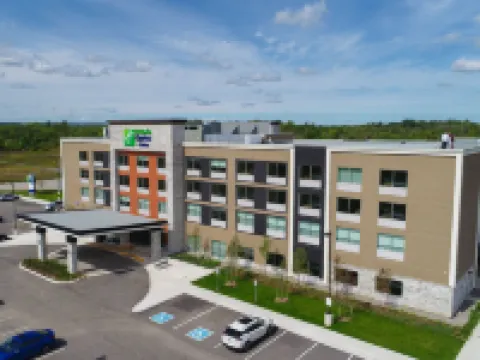 Holiday Inn Express & Suites WELLAND by IHG Hotels in Welland