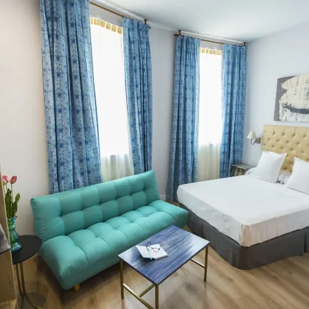 Casa de la Merced Suites