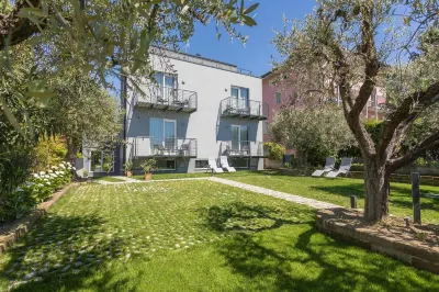 Room in B&B - Insula Felix - Deluxe Double Room with Balcony and Sea View
