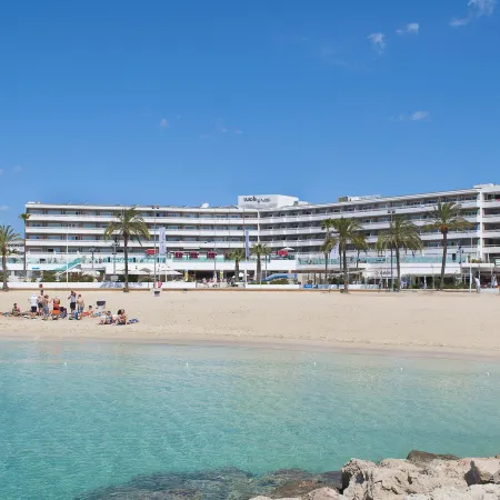 Innside by Meliá Wave Calviá
