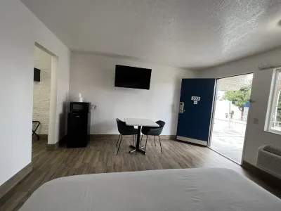 Motel 6 Orange, CA - Anaheim Hotel di Yorba Linda