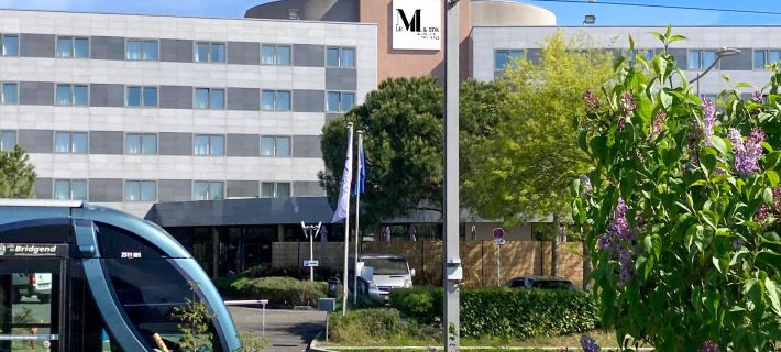 Le M & Spa Bordeaux Aéroport by Hôtels & Préférence Hotele w: Merignac