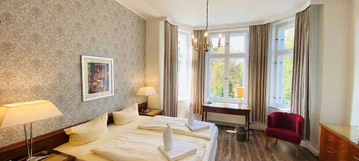 Hotel Kaiserhof Deluxe Hotels in Lubeck