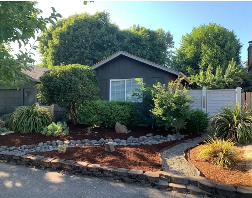 Cozy suite with a private courtyard
