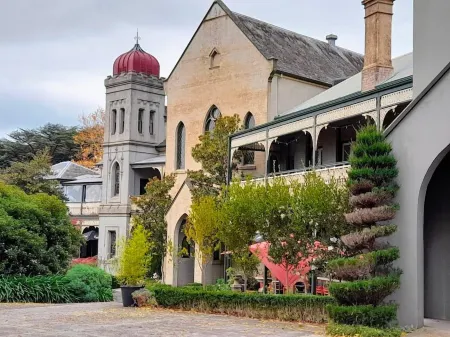 Sutton Spring Art Retreats