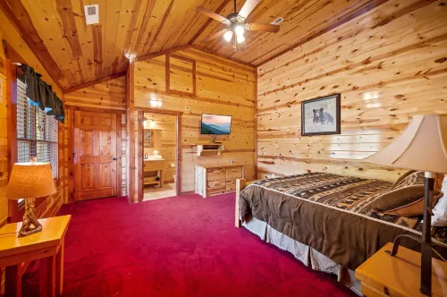 Dog Friendly Windoor Pool & Theater - Paradise!