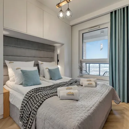 Downtown Apartments Seaside Gdańsk Letnica Отели рядом с достопримечательностью «Полуостров Вестерплатте»