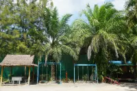 Thumneab Guesthouse Hotels in Khiri Rat Nikhom