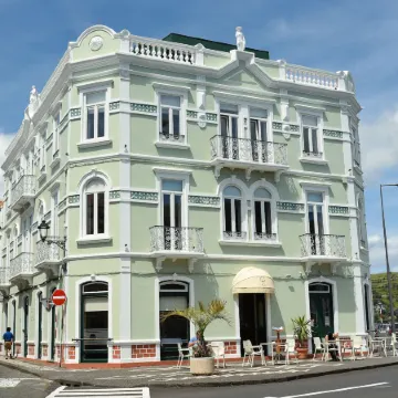 Internacional Azores Boutique