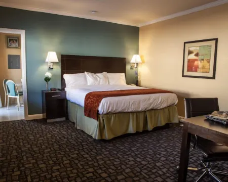 Marinwood Inn & Suites Hotels in Novato