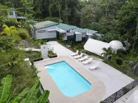 Hotel Villas y Glampings Mya, Puerto Viejo, Limon, C.R - مسبح
