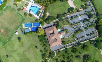 Luxury Villa Waterfall - Pool & BBQ